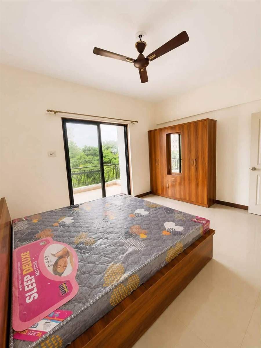 2 BHK in Jasminium - Photo 4